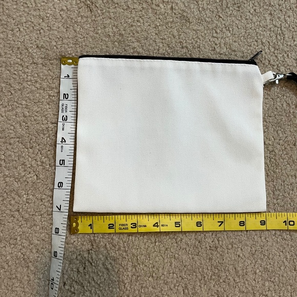 Golf Wristlet Pouch 9x7 – Just a Girl Who Loves Golf, LIKE NEW - Picture 2 of 6